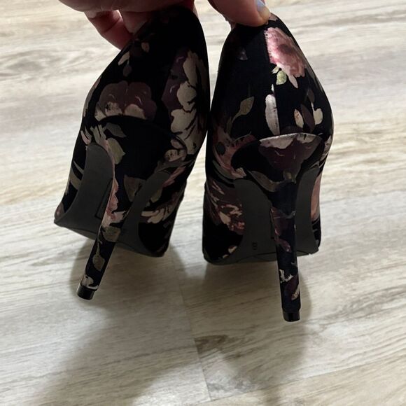 Christian Siriano Black and Pink Floral Heels preloved 👠 - Picture 4 of 9